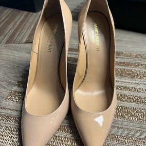 SAINT LAURENT BEIGE PATIENT LEATHER 4 inch pumps.size 38 1/2